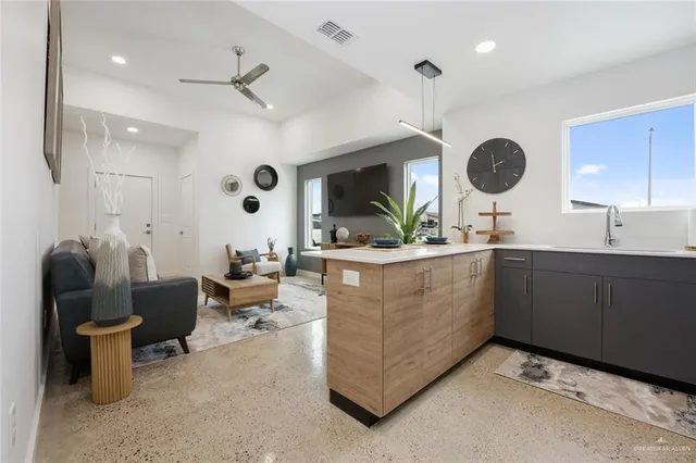 $1,175 | 700 Onyx Drive, Unit A, Weslaco, TX 78599