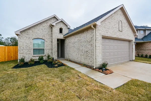 $2,400 | 27326 Grey Fox Run, Magnolia, TX 77354