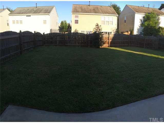 2014 Groundwater Place Raleigh, NC 27610 - Photo 11 of 21 Photo 11