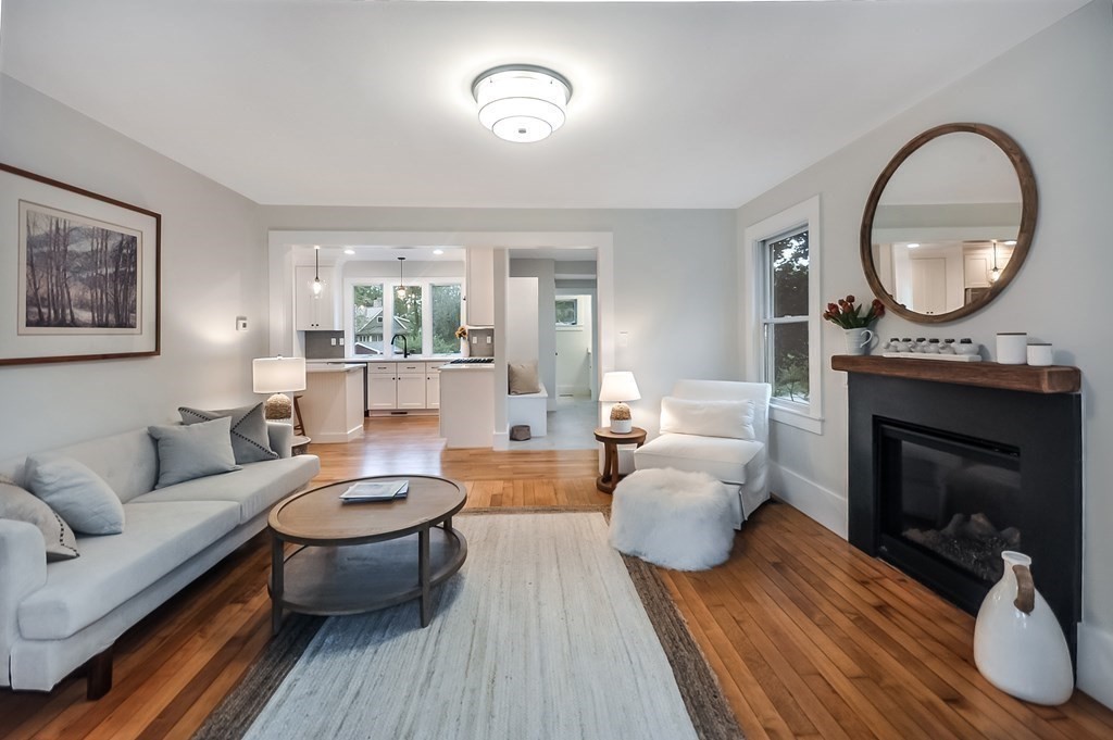 64 Laws Brook Road Concord, MA 01742 - Photo 5 of 31 Gallery Image 5