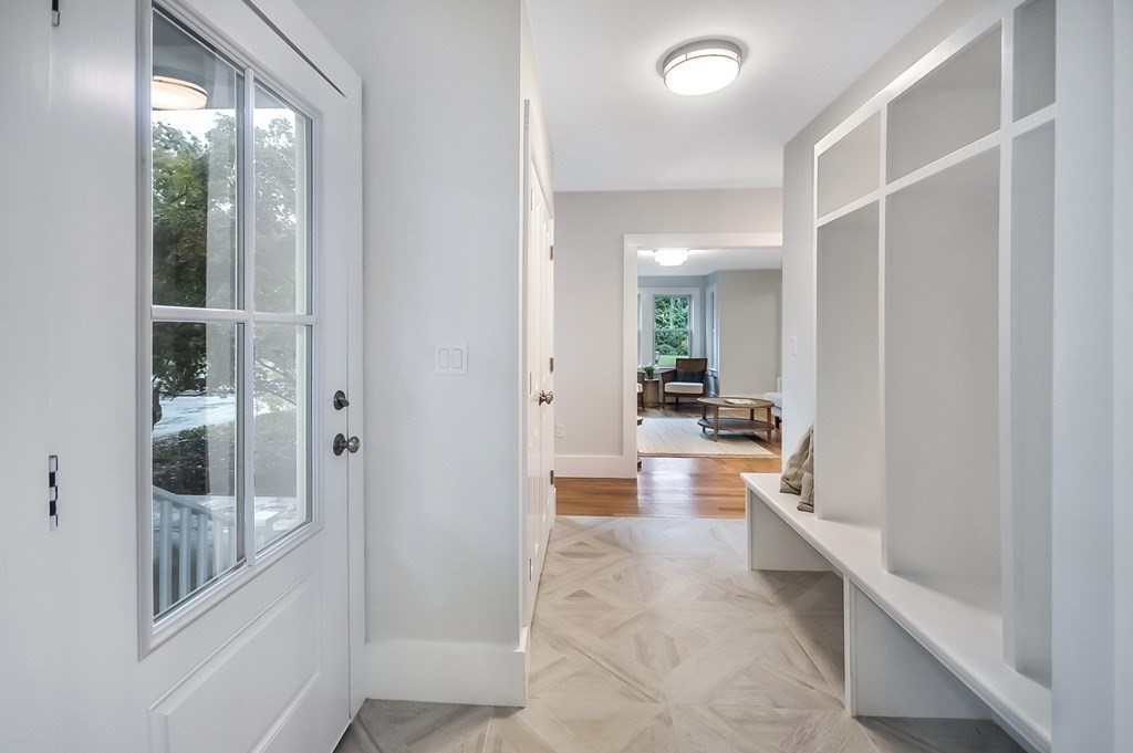 64 Laws Brook Road Concord, MA 01742 - Photo 10 of 31 Gallery Image 10