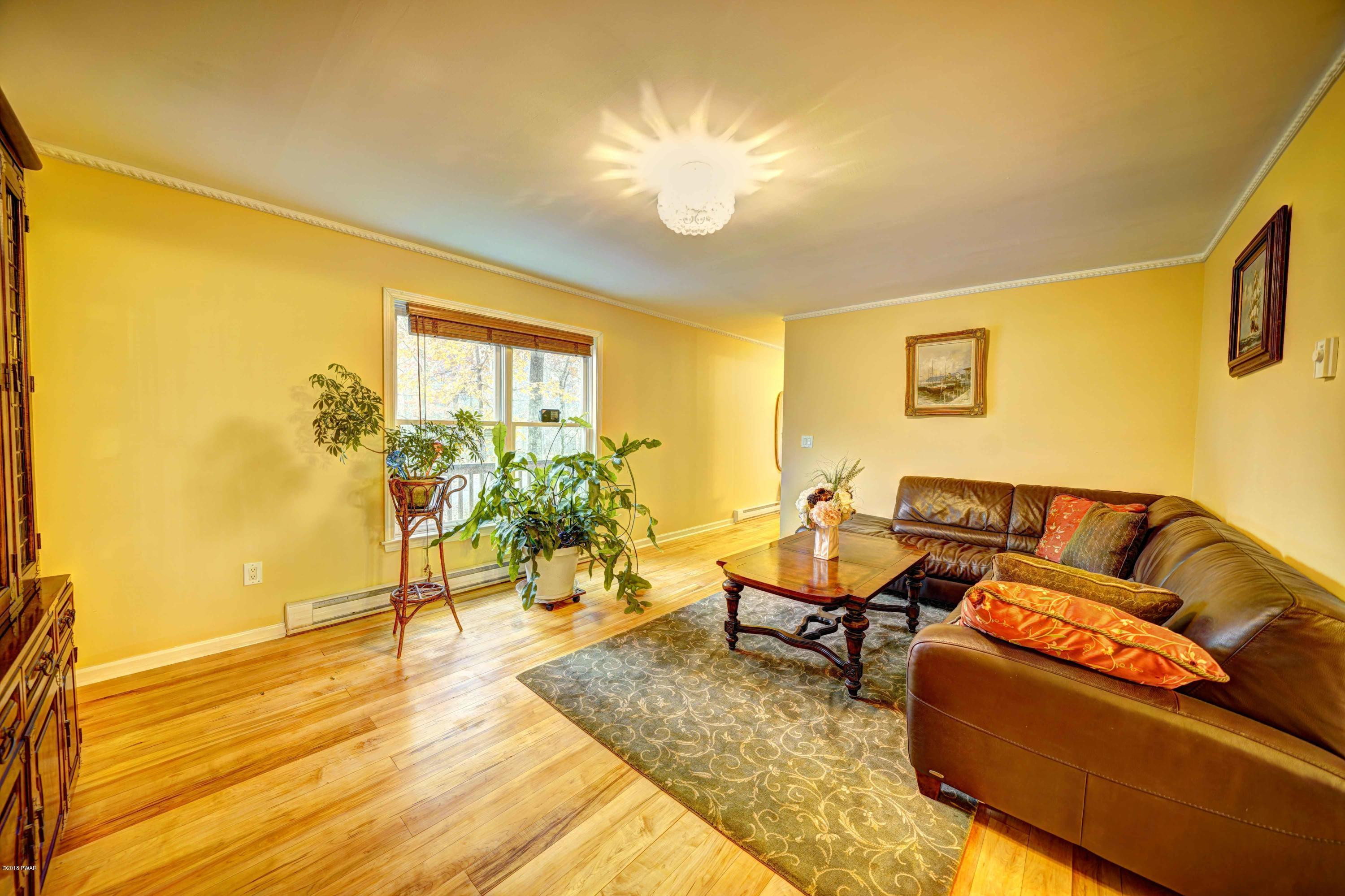 248 Lakeview Road Lackawaxen, PA 18435 - Photo 13 of 26 Family Room