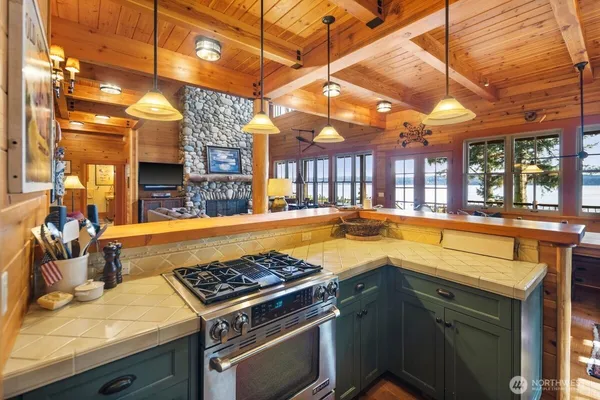 $3,900,000 | 2063 Thorndyke Road, Port Ludlow, WA 98365