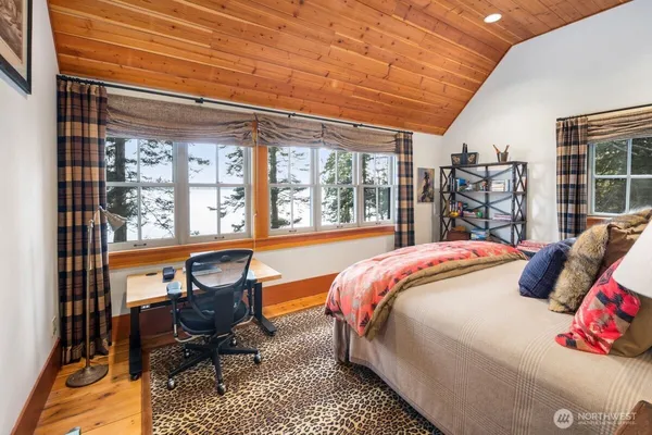 $3,900,000 | 2063 Thorndyke Road, Port Ludlow, WA 98365