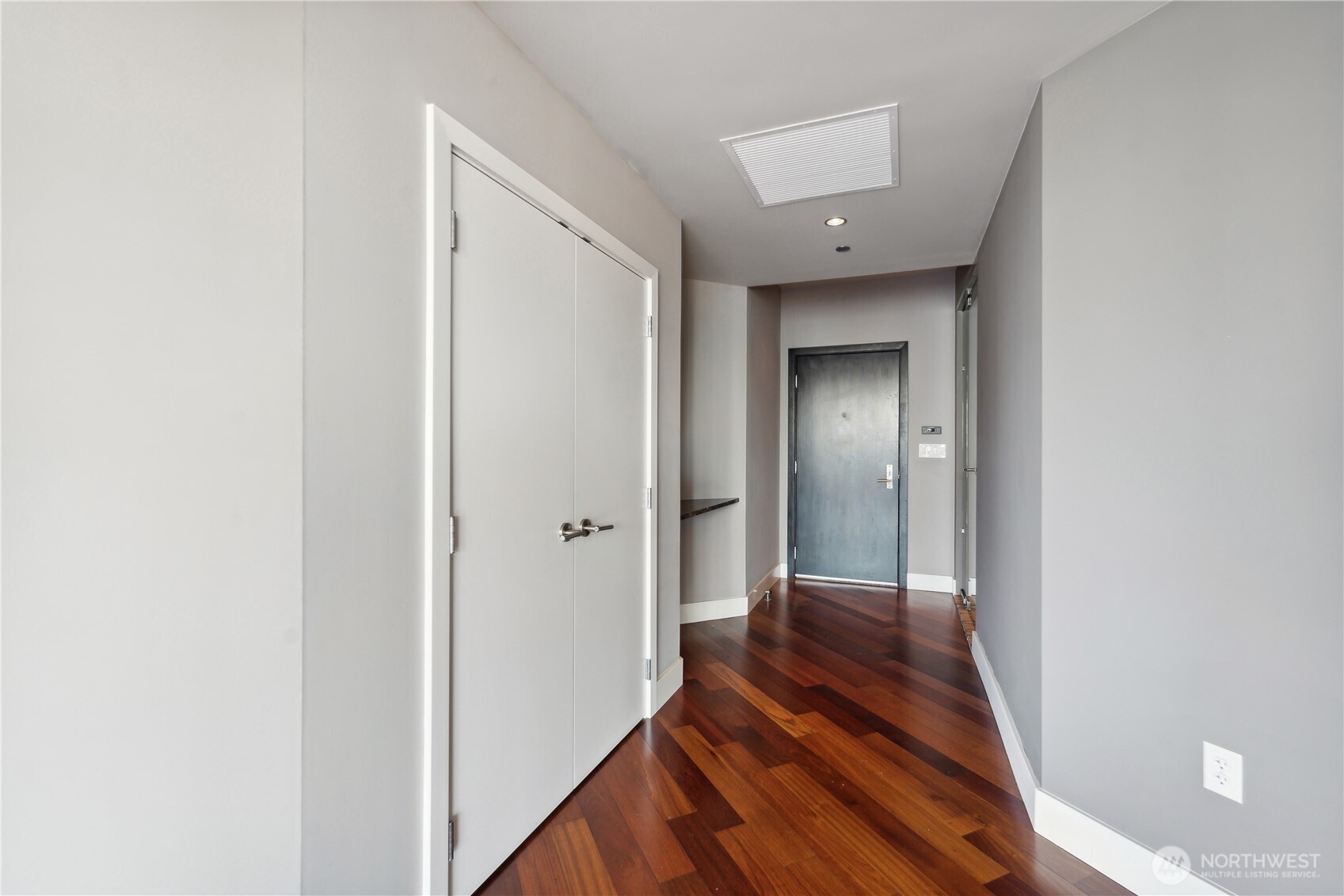 737 Olive Way, Unit 3100 Seattle, WA 98101 - Photo 5 of 33