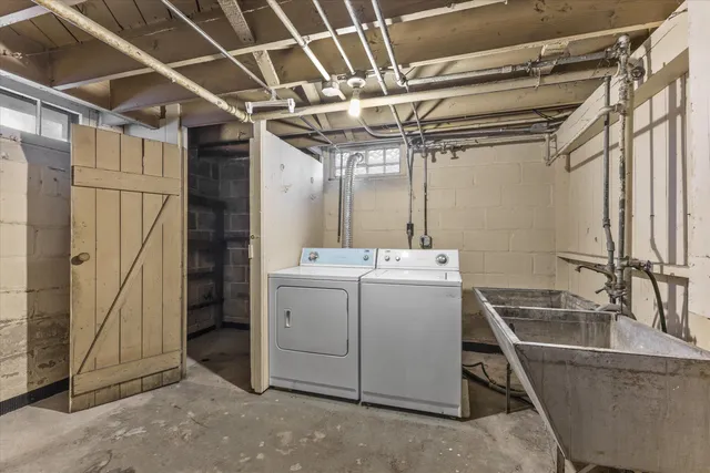 $399,000 | 3731 North Morris Boulevard, Unit 3733, Shorewood, WI 53211