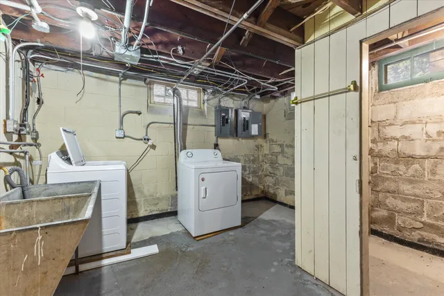 $399,000 | 3731 North Morris Boulevard, Unit 3733, Shorewood, WI 53211