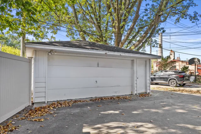 $399,000 | 3731 North Morris Boulevard, Unit 3733, Shorewood, WI 53211