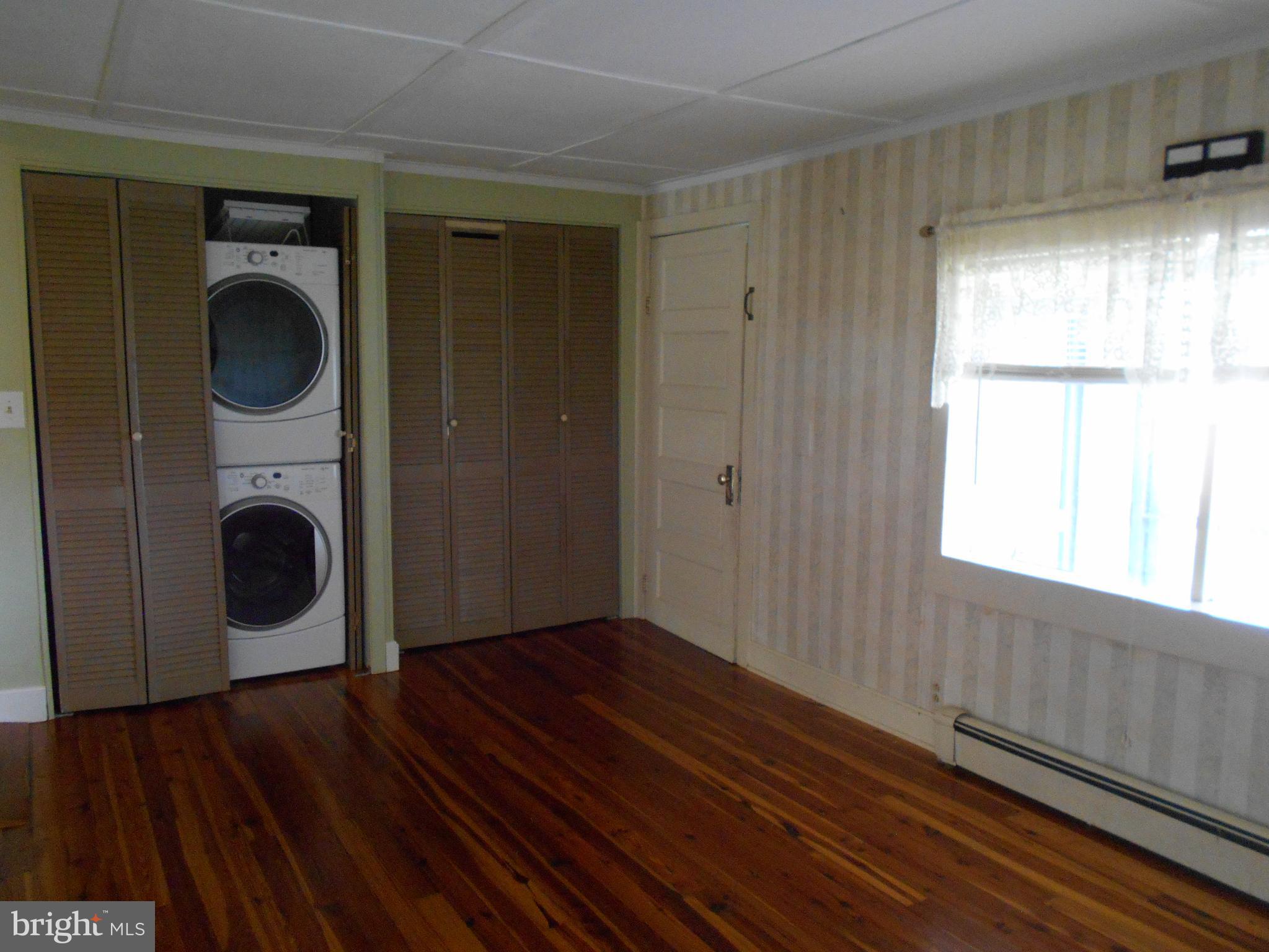 5841 Hudson Wharf Road Cambridge, MD 21613 - Photo 9 of 46 Stackable wash/dryer