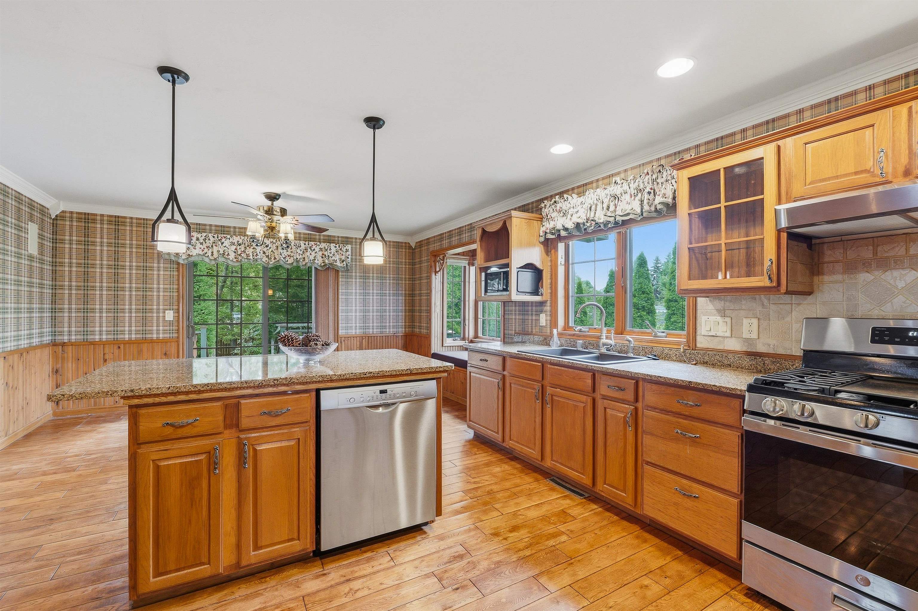 N9630 North Coop Road Appleton, WI 54915 - Photo 2 of 48 Gallery Image 2