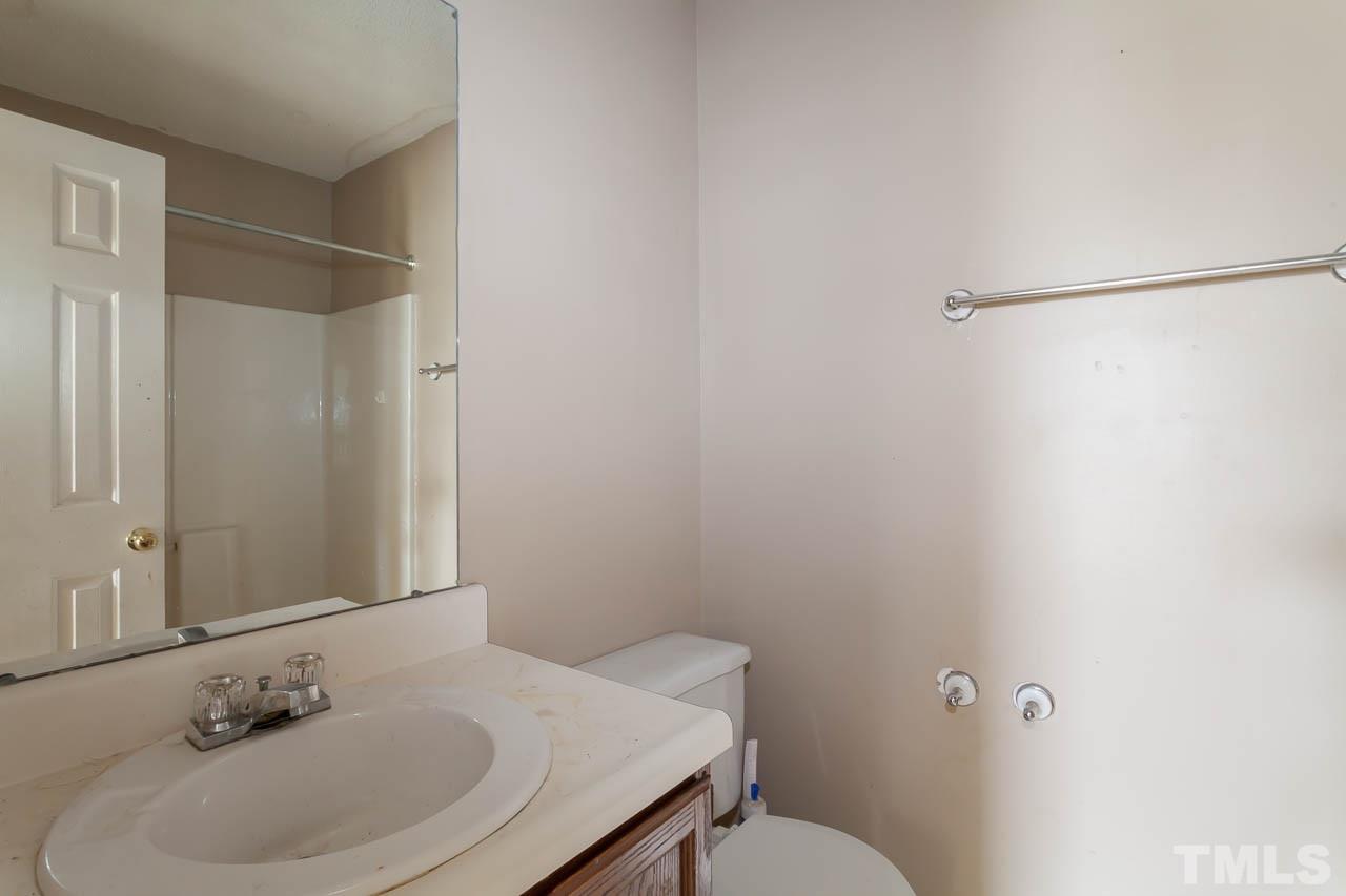 4428 Easthampton Drive Raleigh, NC 27604 - Photo 17 of 25 Gallery Image 17