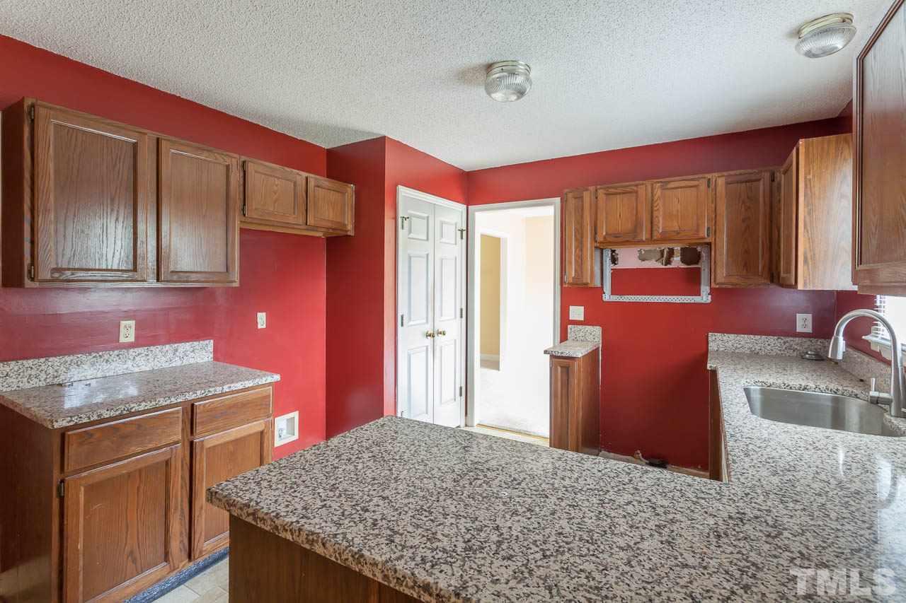 4428 Easthampton Drive Raleigh, NC 27604 - Photo 7 of 25 Gallery Image 7