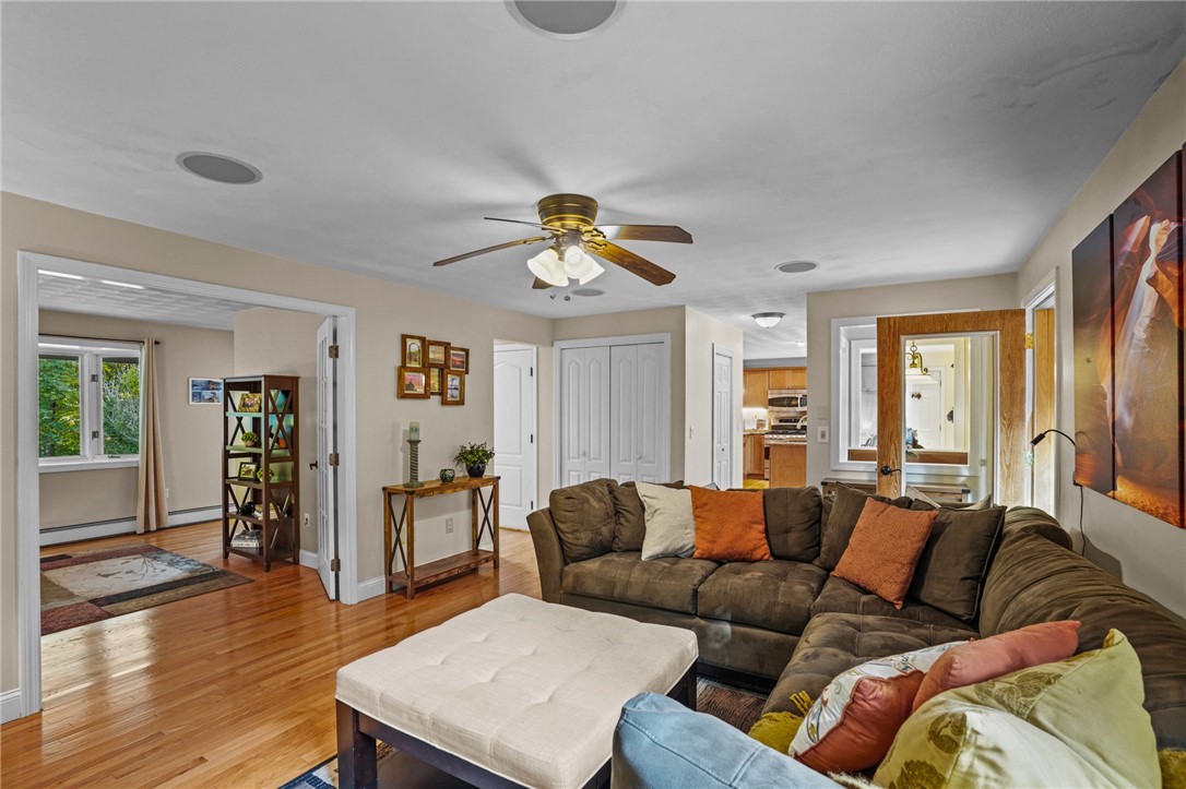 96 Table Rock Road South Kingstown, RI 02879 - Photo 17 of 50