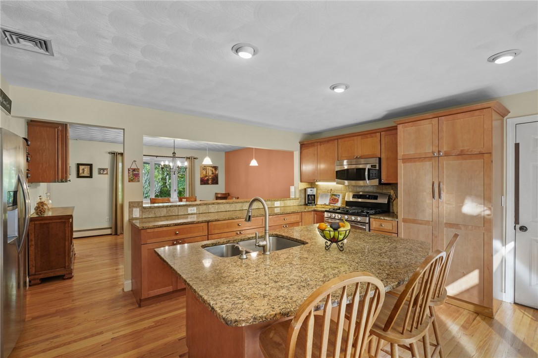 96 Table Rock Road South Kingstown, RI 02879 - Photo 23 of 50