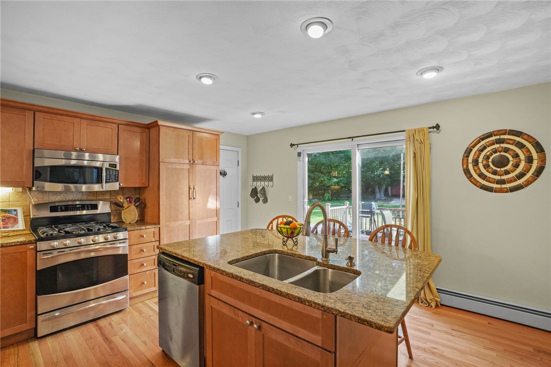 96 Table Rock Road South Kingstown, RI 02879 - Photo 24 of 50