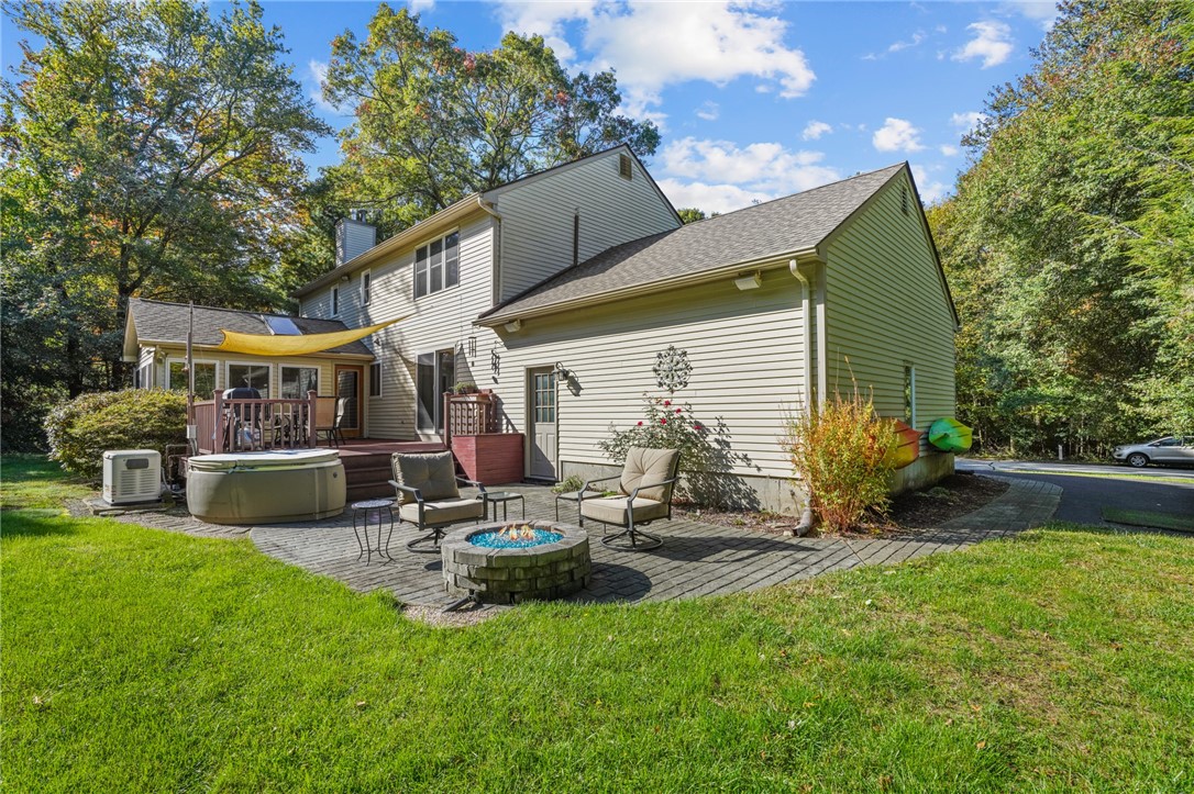 96 Table Rock Road South Kingstown, RI 02879 - Photo 4 of 50