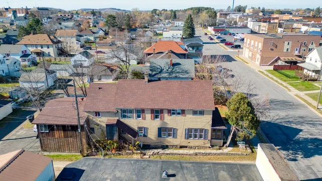 $215,000 | 13 1st Street Southwest, Chisholm, MN 55719