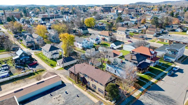 $215,000 | 13 1st Street Southwest, Chisholm, MN 55719