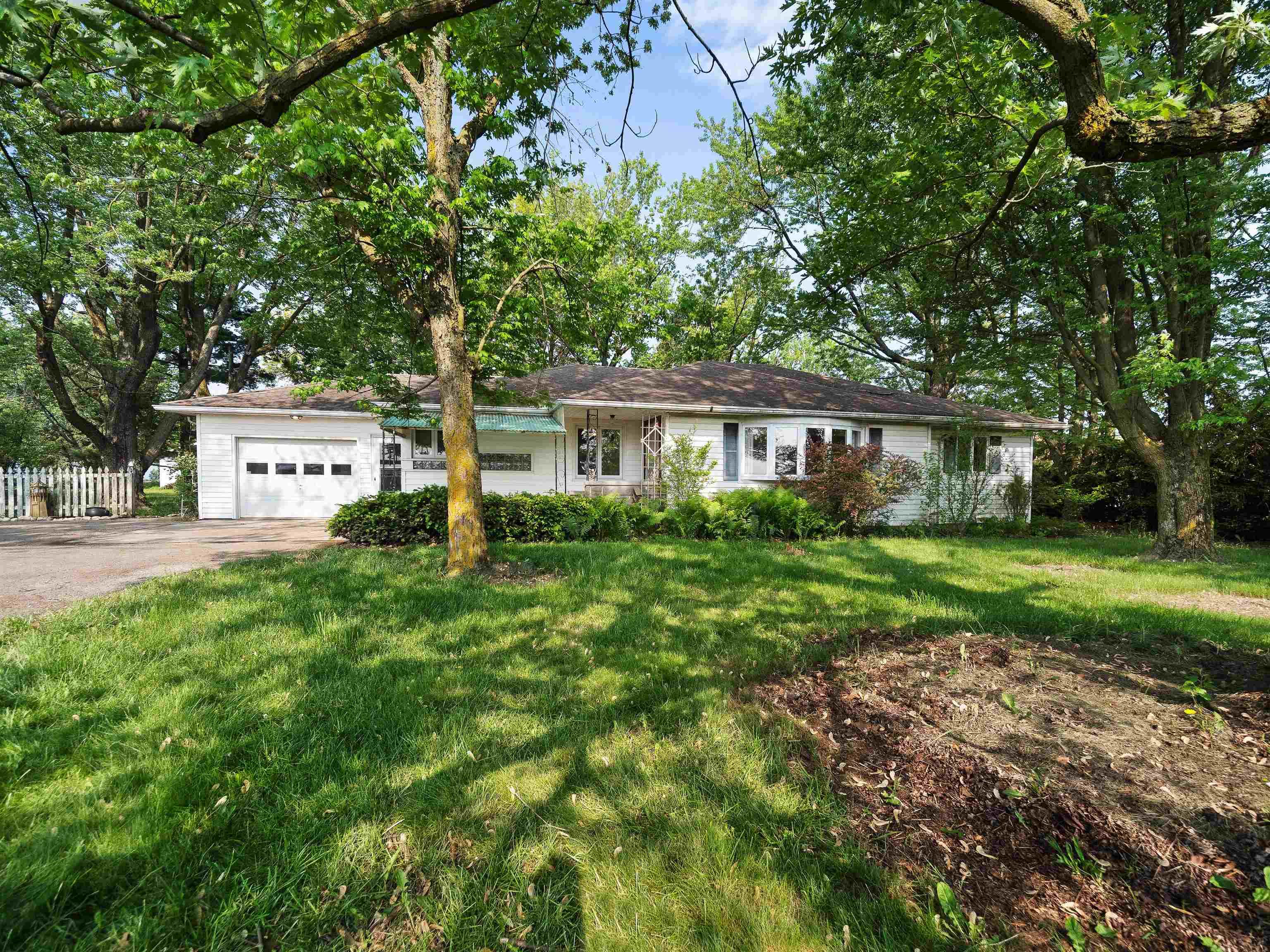 1810 North 600 West Decatur, IN 46733 - Photo 1 of 33