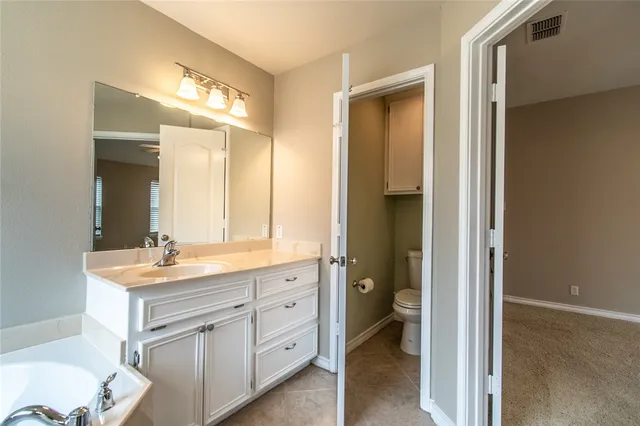 $2,400 | 15517 Finistere Street, Corpus Christi, TX 78418