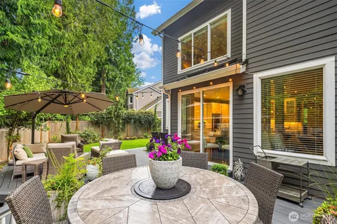 $1,850,000 | 3032 206th Way Northeast, Sammamish, WA 98074