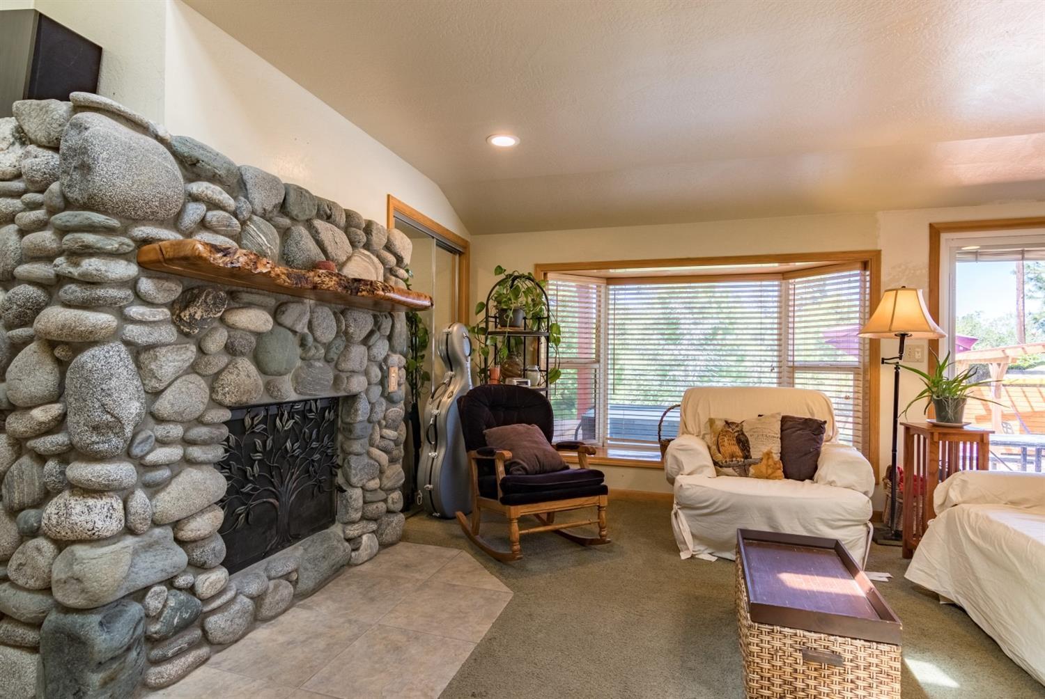 644 Holton Road Talent, OR 97540 - Photo 27 of 35 Additional Photo