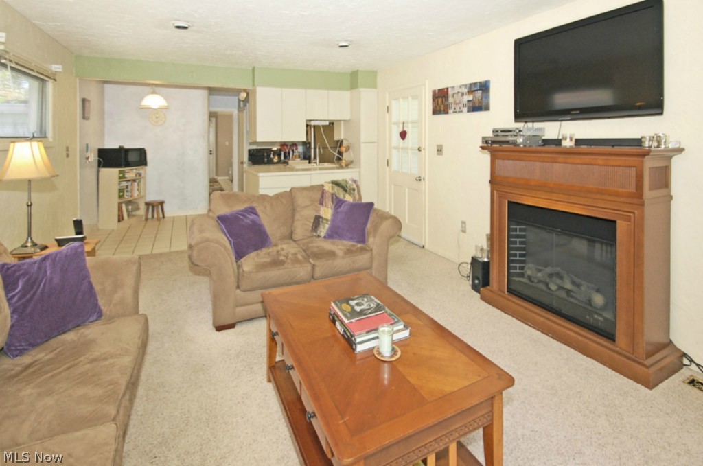 4911 Farnhurst Road Cleveland, OH 44124 - Photo 11 of 24 Gallery Image 11