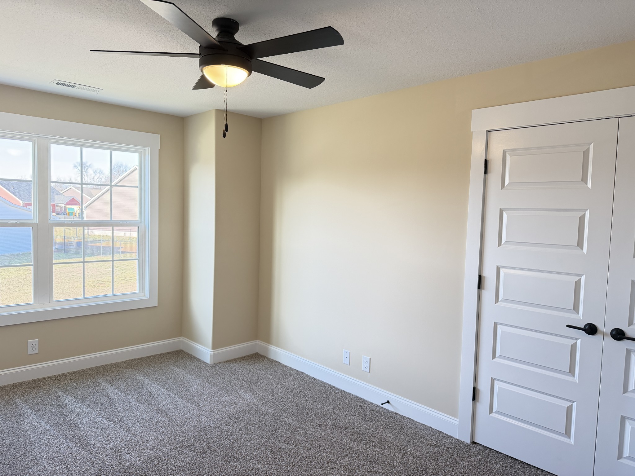 128 Hummingbird Way Clarksville, TN 37043 - Photo 17 of 19 a view of empty room with ceiling fan