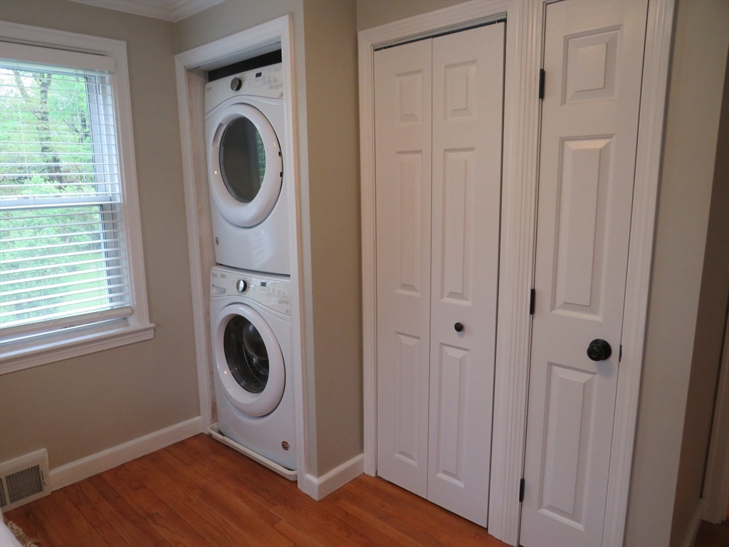 4 Marguerite Road Walpole, MA 02081 - Photo 15 of 30 Gallery Image 15