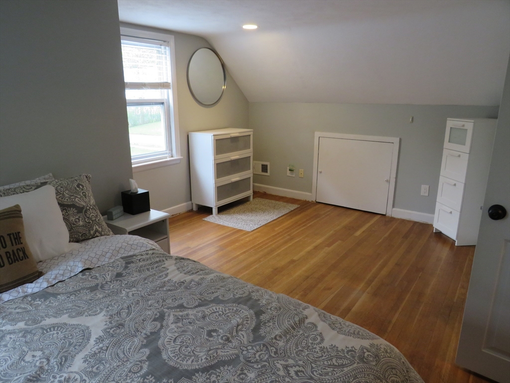 4 Marguerite Road Walpole, MA 02081 - Photo 17 of 30 Gallery Image 17
