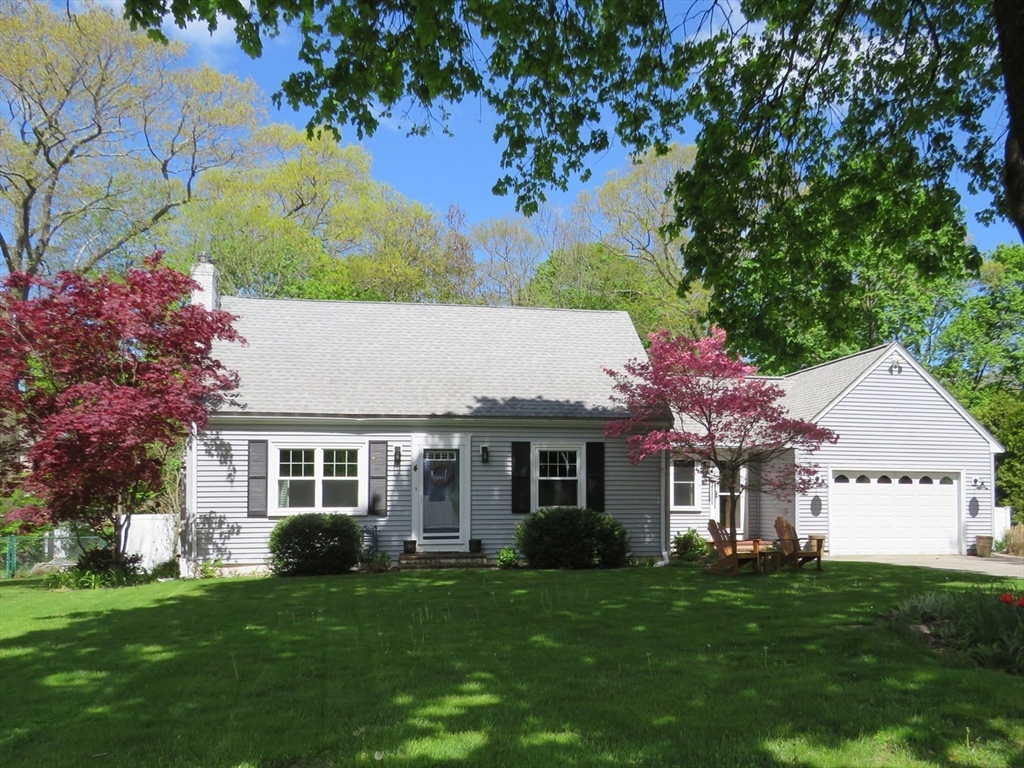 4 Marguerite Road Walpole, MA 02081 - Photo 3 of 30 Gallery Image 3
