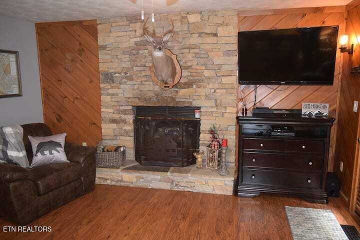 4572 Wilderness Plateau Pigeon Forge, TN 37863 - Photo 9 of 32 4572 LIV FPa