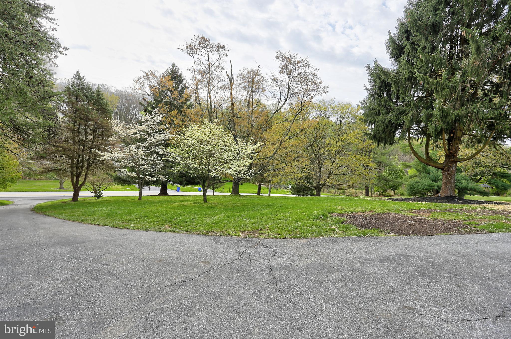 13649 Highland Road Clarksville, MD 21029 - Photo 50 of 56 PRIVATE DRIVEWAY