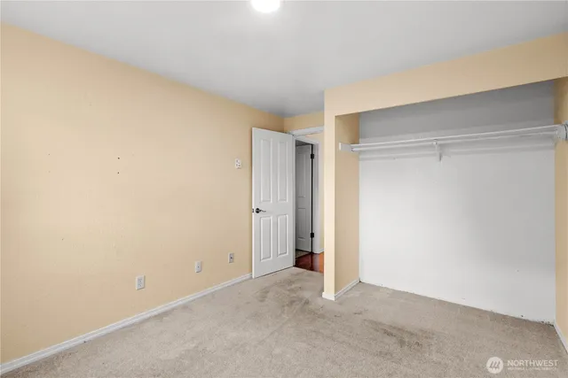 $315,000 | 1321 South Puget Drive, Unit E15, Renton, WA 98055