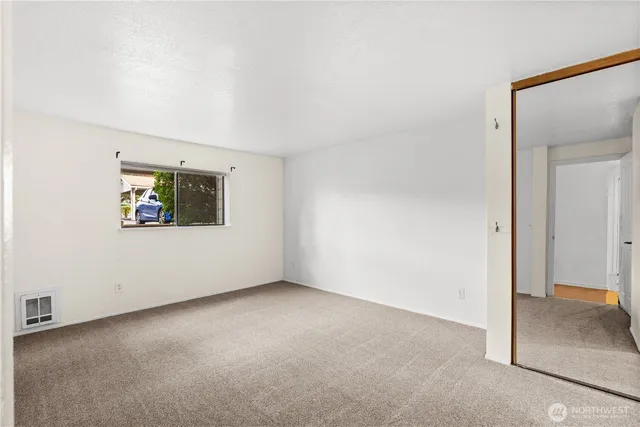 $315,000 | 1321 South Puget Drive, Unit E15, Renton, WA 98055