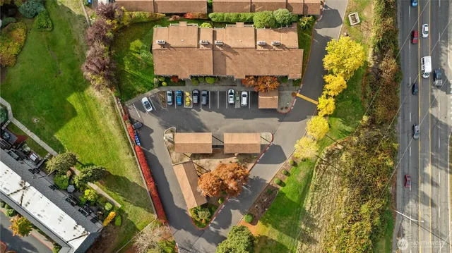 $315,000 | 1321 South Puget Drive, Unit E15, Renton, WA 98055