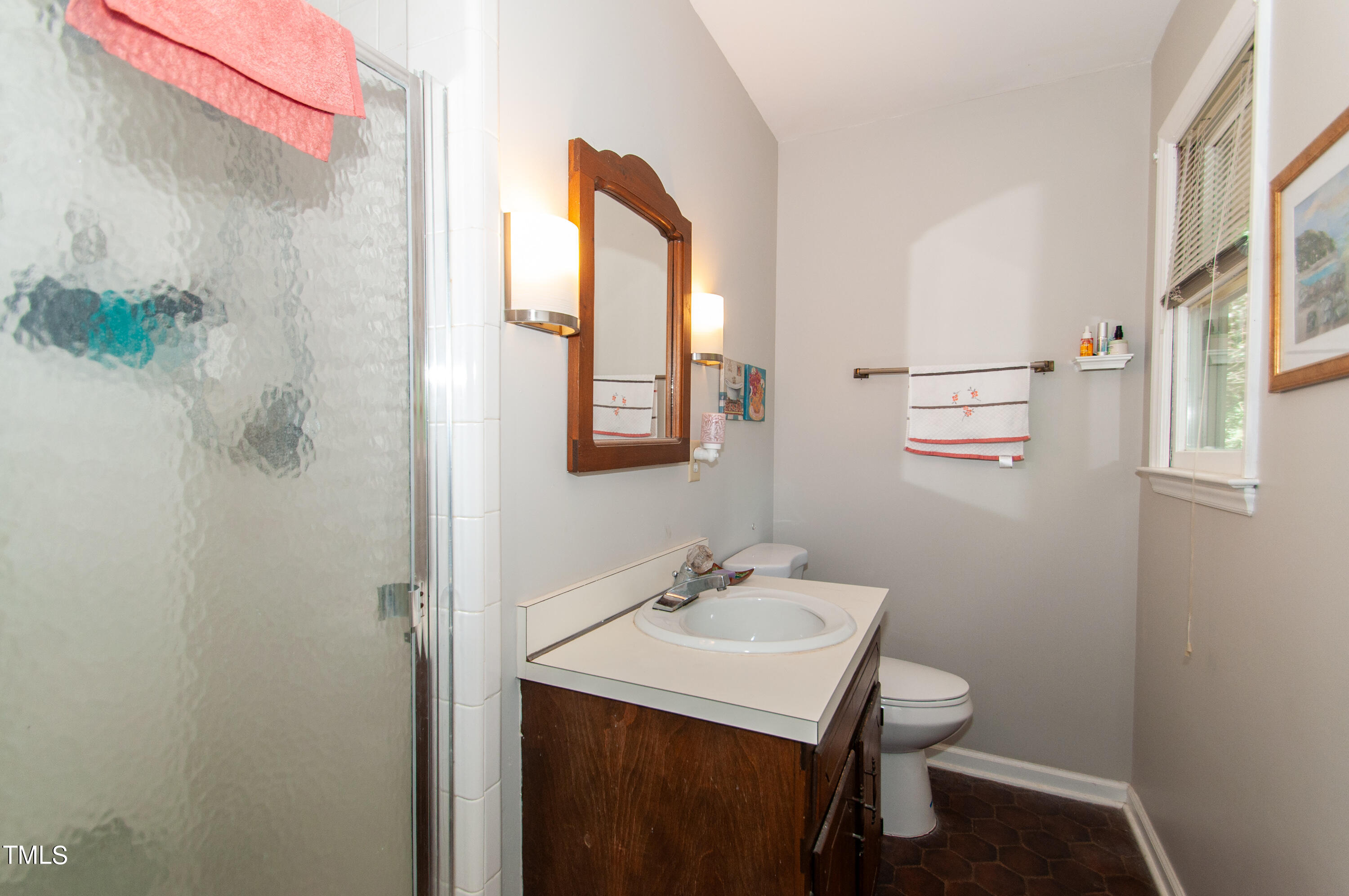 209-211 Bramble Court Raleigh, NC 27615 - Photo 29 of 51 211 Bramble Interior (10)