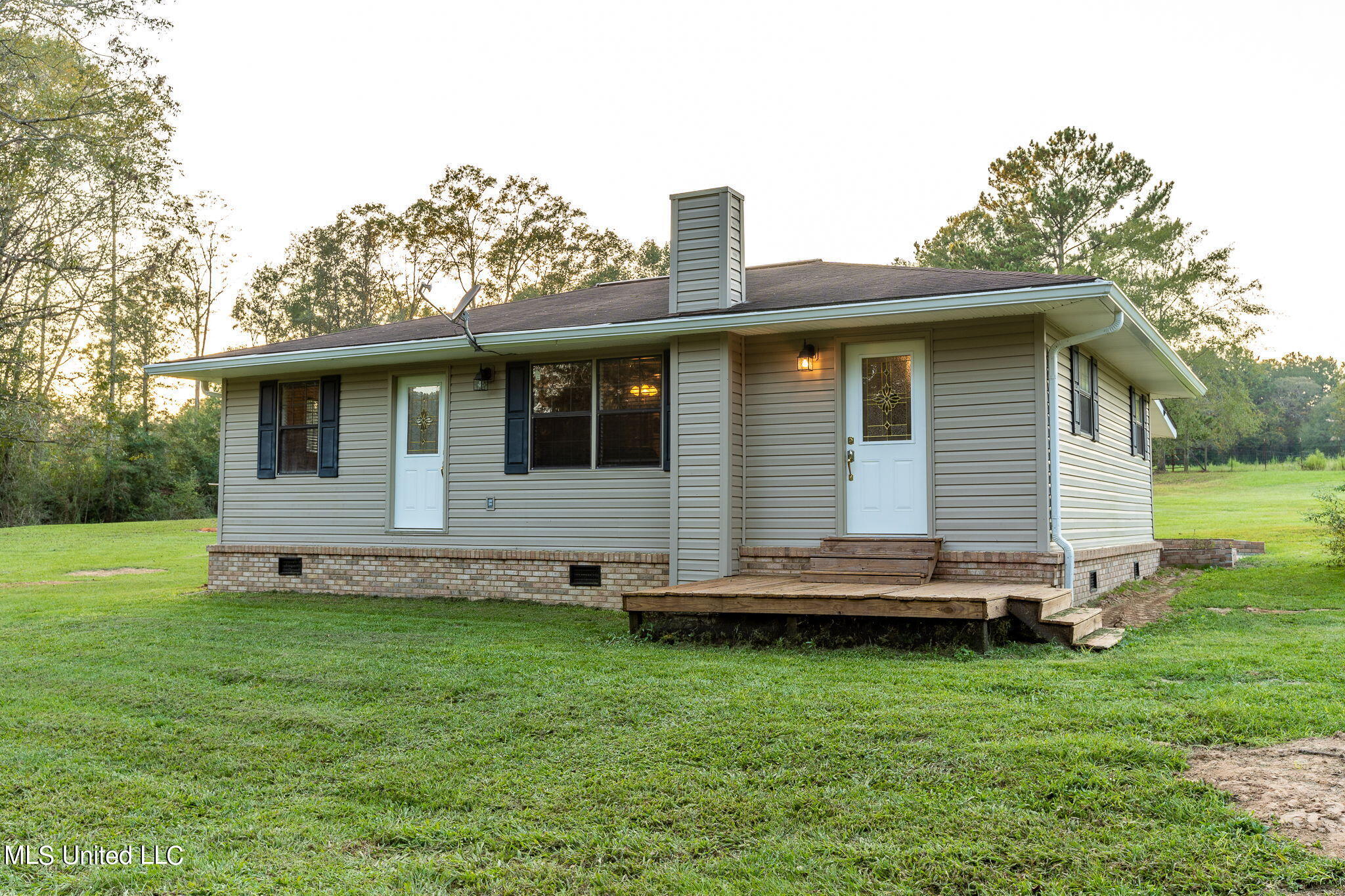 1585 Lovewell Road Richton, MS 39476 - Photo 2 of 30 1 Exterior (2 of 3)