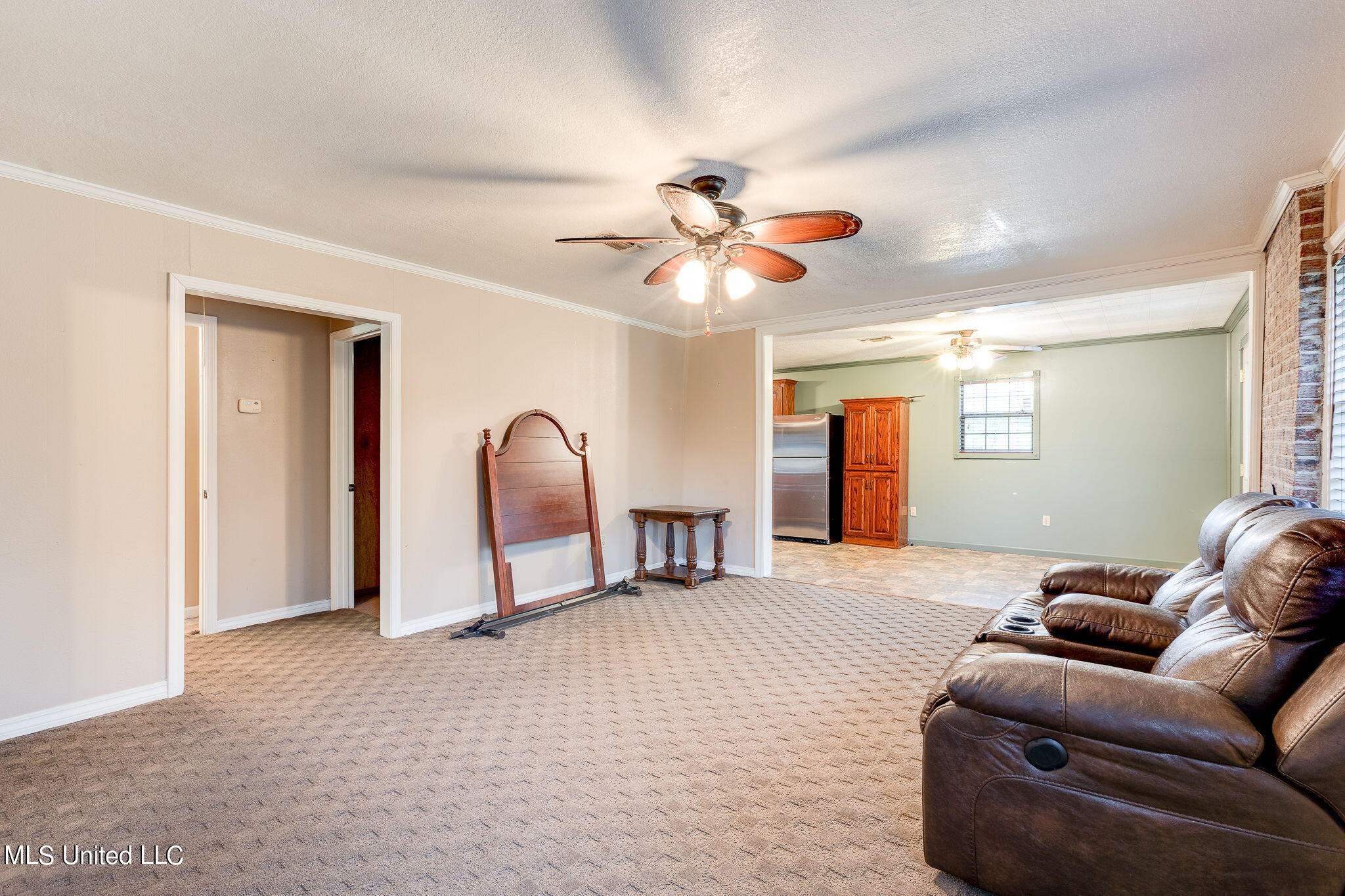 1585 Lovewell Road Richton, MS 39476 - Photo 6 of 30 2 (3 of 15) Great Room