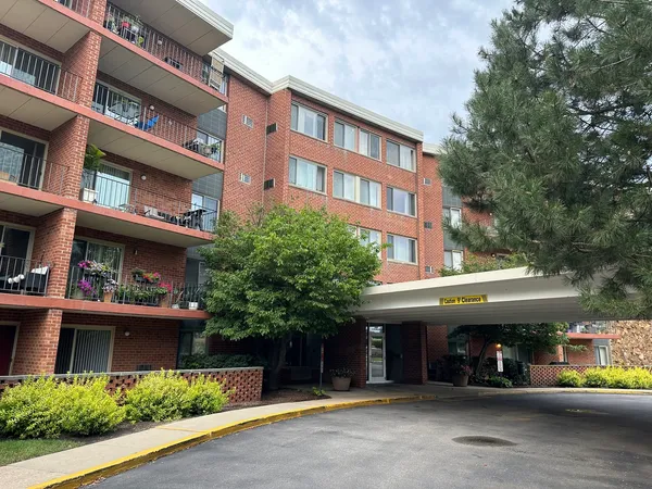 a view of building with outdoor space