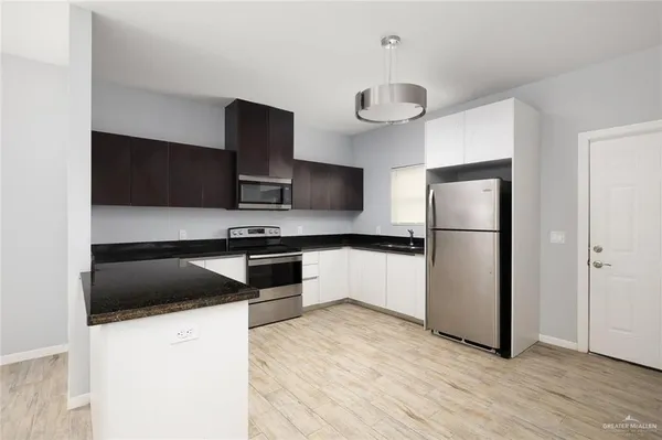 $975 | 3809 Valeria Street, Unit 3, Edinburg, TX 78541