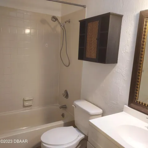 $1,545 | 196 West Sandalwood Court, Daytona Beach, FL 32119