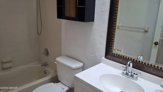 $1,545 | 196 West Sandalwood Court, Daytona Beach, FL 32119