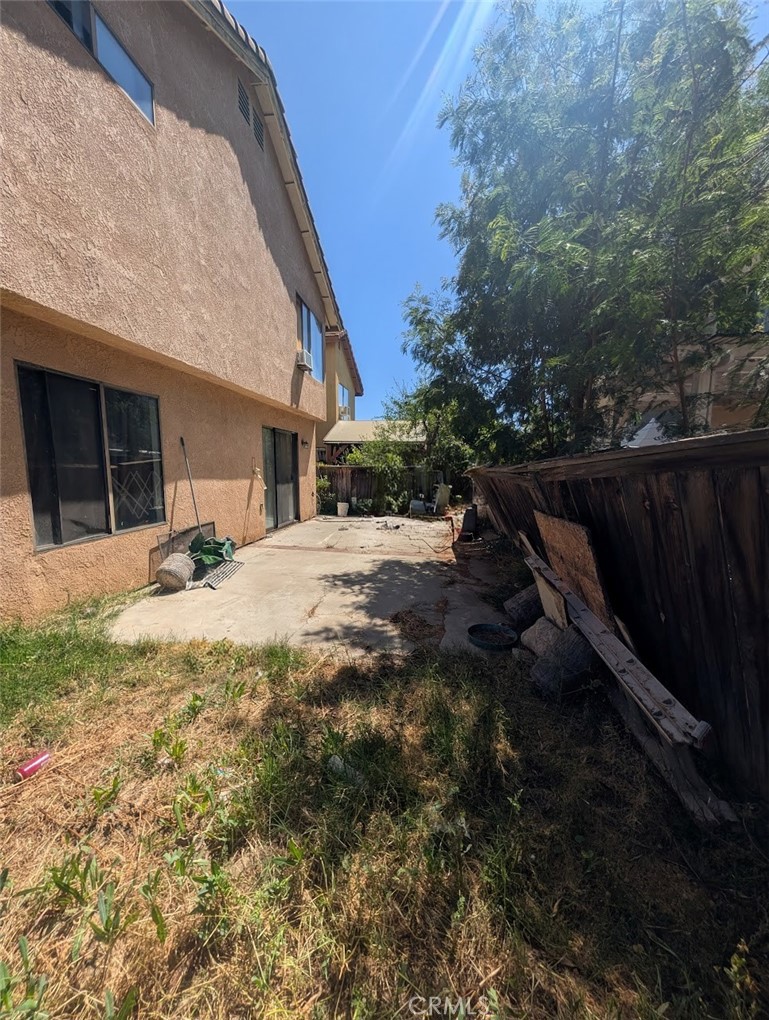 1476 Keepsake Lane Perris, CA 92571 - Photo 10 of 10 Backyard