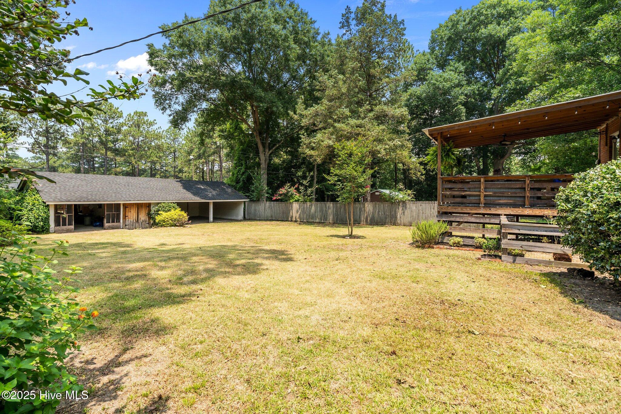 805 North Chestnut Street Aberdeen, NC 28315 - Photo 34 of 50 36c