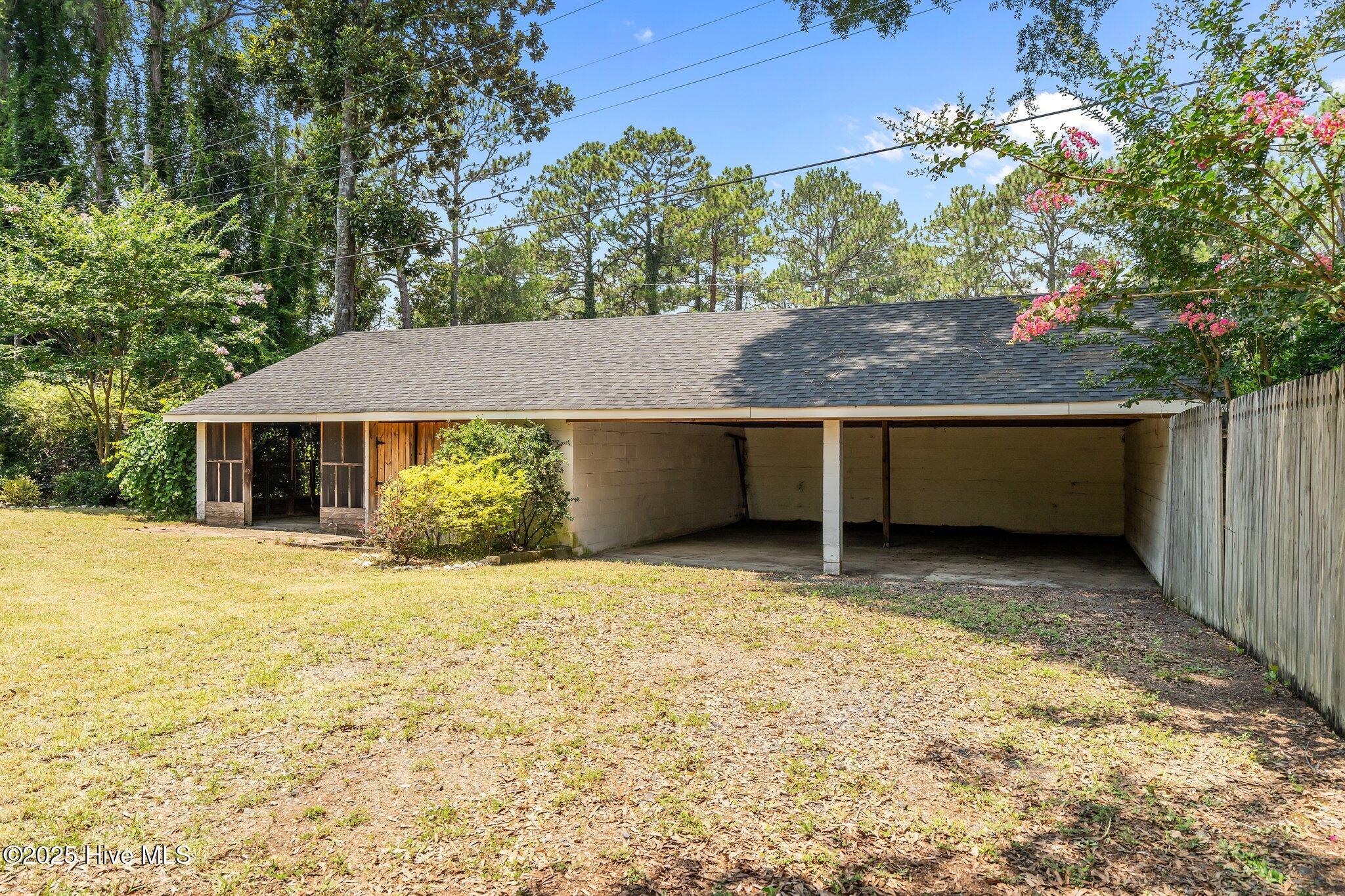 805 North Chestnut Street Aberdeen, NC 28315 - Photo 37 of 50 40c