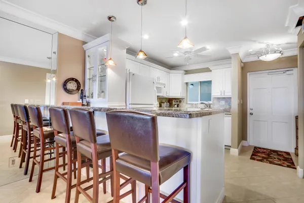 $3,000 | 1199 Hillsboro Mile, Unit 237, Hillsboro Beach, FL 33064