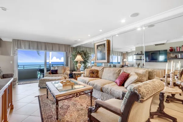 $3,000 | 1199 Hillsboro Mile, Unit 237, Hillsboro Beach, FL 33064