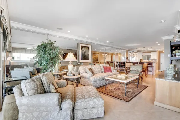 $3,000 | 1199 Hillsboro Mile, Unit 237, Hillsboro Beach, FL 33064