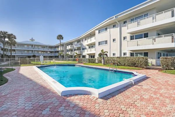 $3,000 | 1199 Hillsboro Mile, Unit 237, Hillsboro Beach, FL 33064